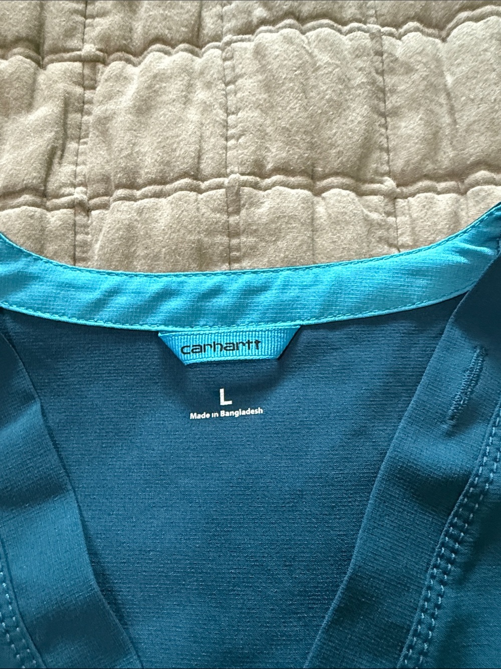 Carhartt Women's Scrub Tops in Black, Turquoise, Teal, Gray - Picture 5 of 10